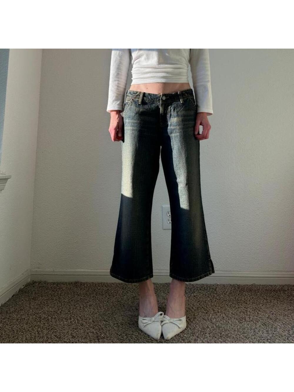 Vintage low rise wide leg flare cropped dark faded wash denim jeans / capris